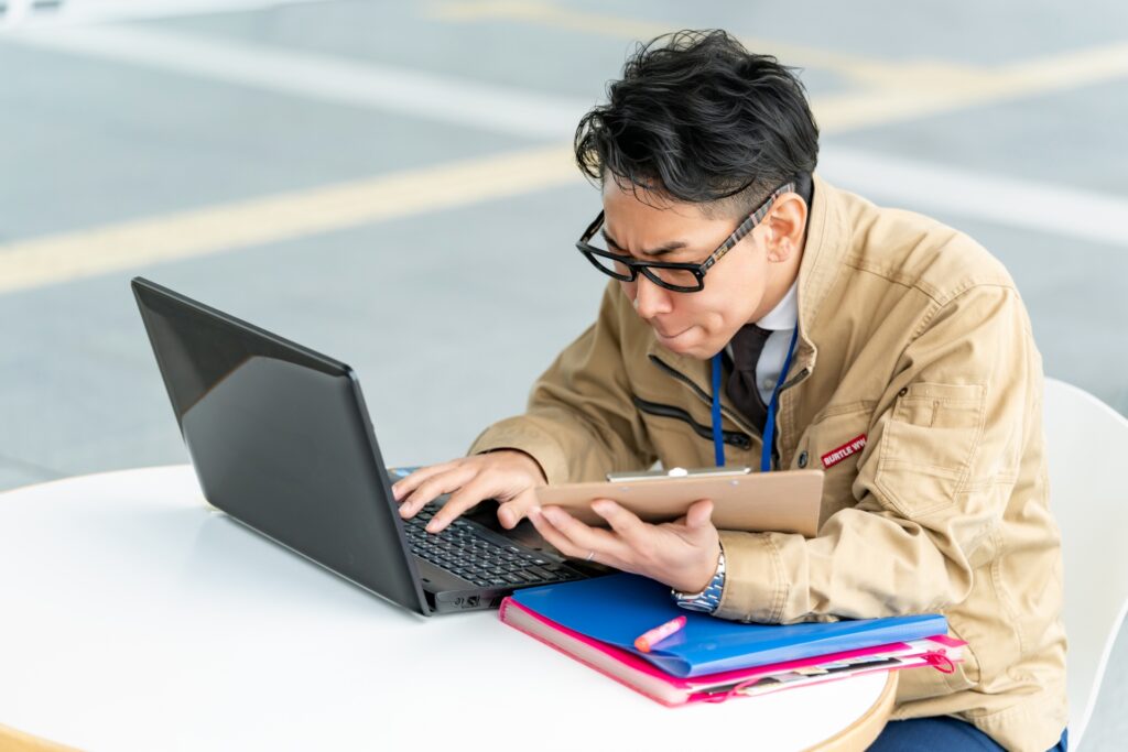 ムダ時間を生む原因と改善できる業務例